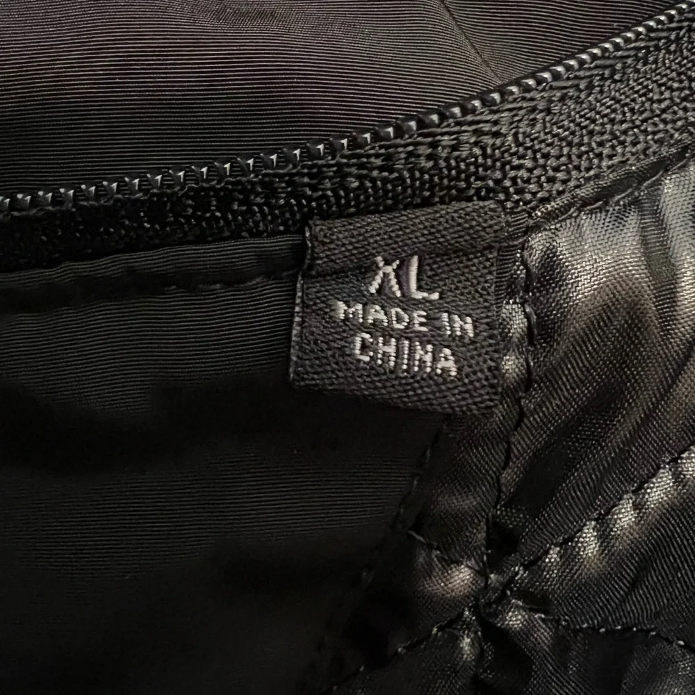 Tumi T Tech‎ quilted insulated commuter jacket with hideaway hood size XL